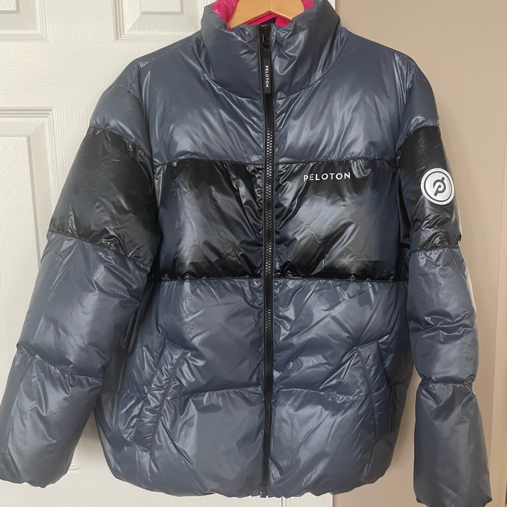 Peloton size M color block puffer jacket